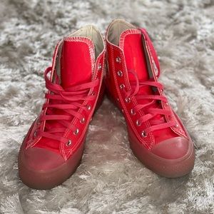 Size 6.5 pink/coral patent Converse. Lightly worn